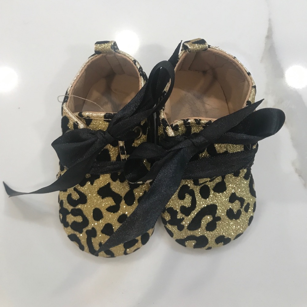Never worn crib shoes